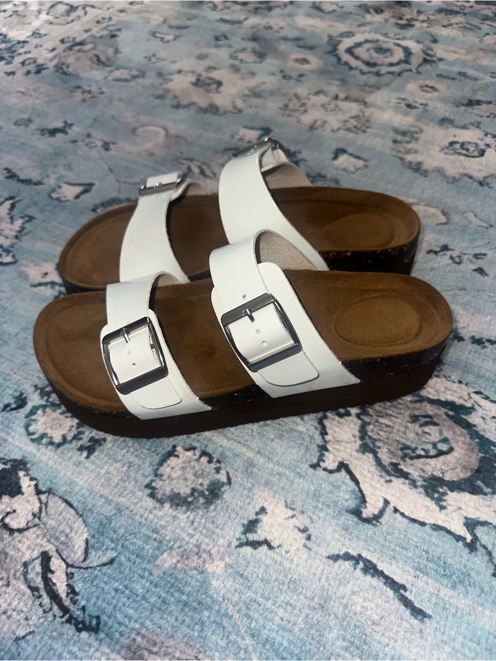 NWOT Women’s Platform Buckle Sandals Size 7/8